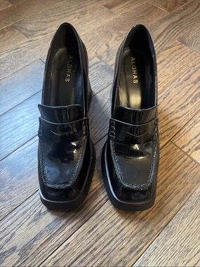 ALOHAS Take Off Heels